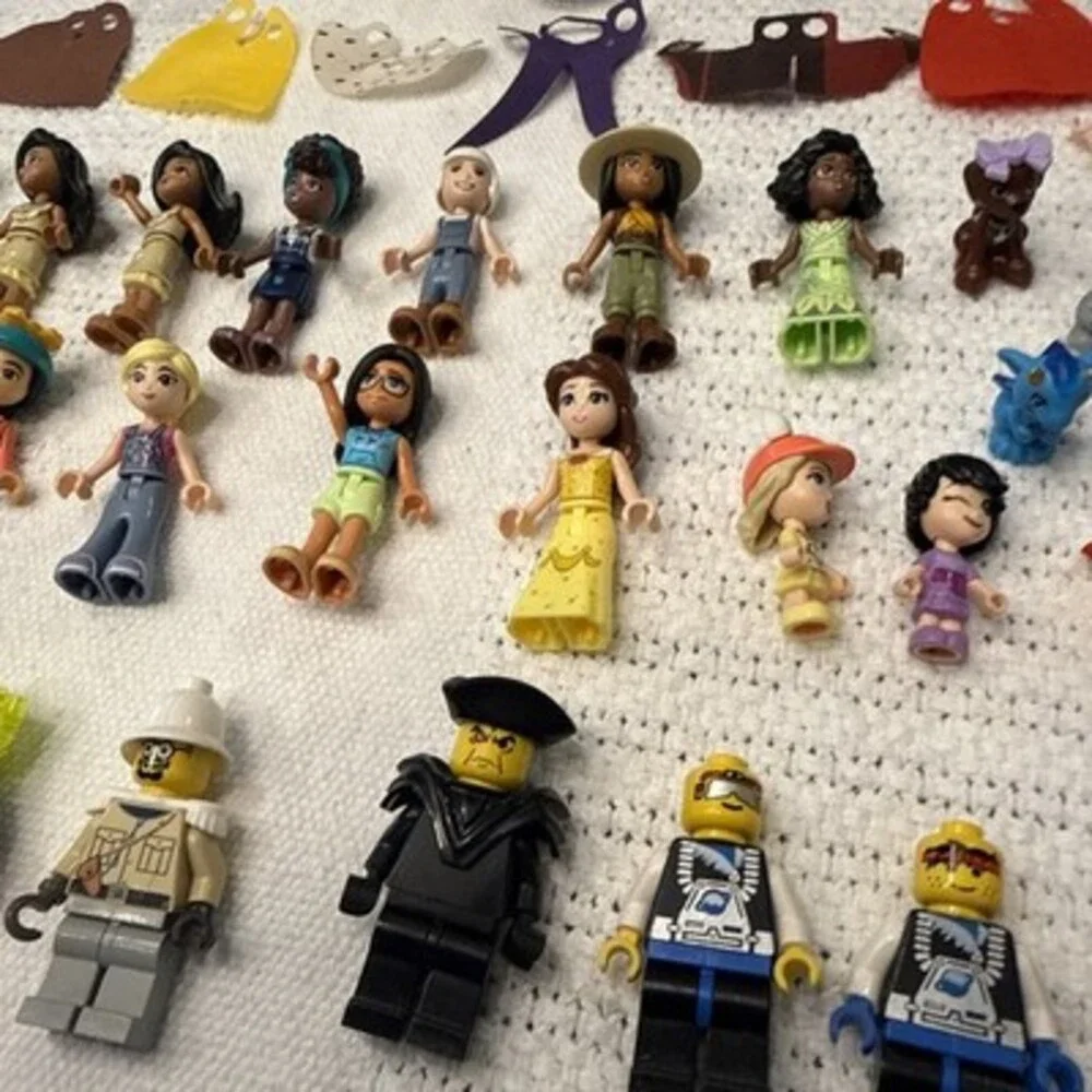 Lot Of Assorted LEGO Minifigures Minidolls Horses Body Parts Accessories